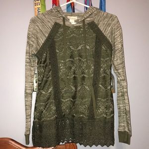 Junior’s M army green lace hoodie. Barely worn